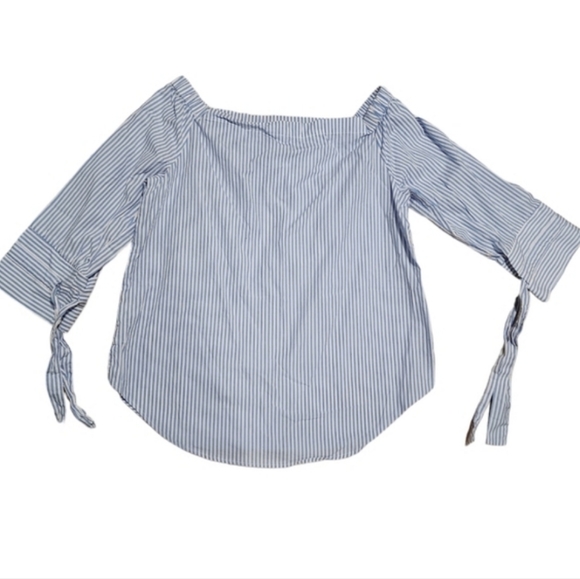 B. Makowsky Blue Leather Tote and Thread & Supply Off-Shoulder Blouse - Picture 3 of 15